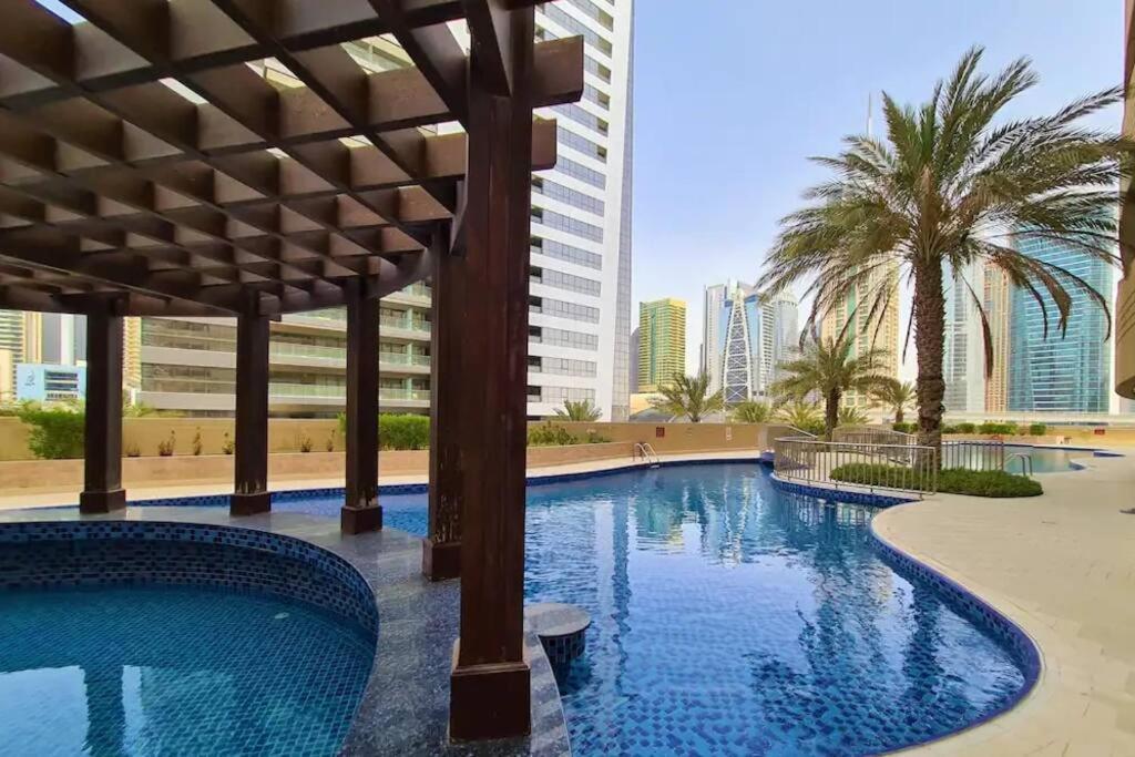 Dream Marina Inn, Heart Of Marina Dubai Exterior photo