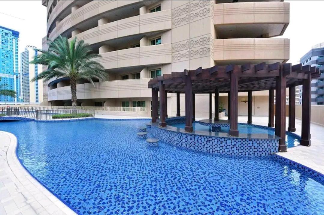 Dream Marina Inn, Heart Of Marina Dubai Exterior photo